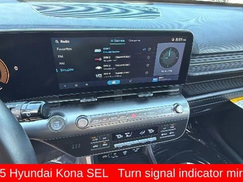Used 2025 Hyundai Kona SEL image 15