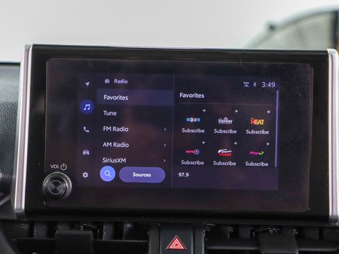 Used 2024 Toyota RAV4 XLE image 19