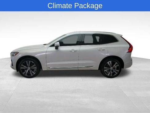 Used 2023 Volvo XC60 B5 Plus w/ Climate Package image 3