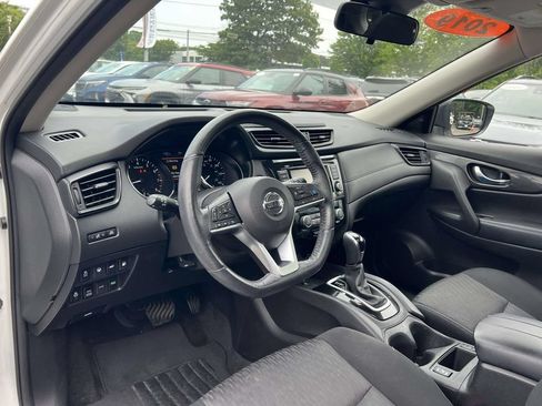 Used 2019 Nissan Rogue SV w/ Sun & Sound Touring Package AWD/4WD image 20
