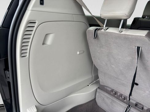 Used 2018 Chrysler Pacifica Touring-L Plus w/ Advanced Safetytec Group FWD image 48