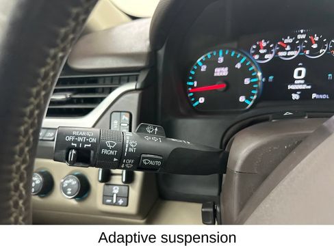 Used 2020 Chevrolet Suburban Premier AWD/4WD image 42
