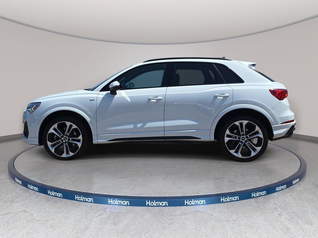Used 2022 Audi Q3 2.0T Premium Plus w/ Premium Plus Package AWD/4WD image 9