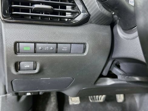 Certified 2024 Nissan Sentra SV w/ SV Premium Package FWD image 21