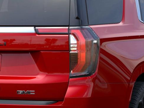New 2026 GMC Yukon Denali w/ Denali Reserve Package AWD/4WD image 12