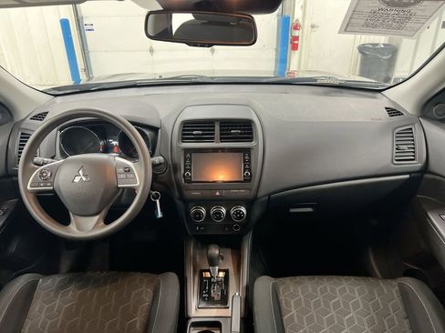 Used 2024 Mitsubishi Outlander Sport SE AWD/4WD image 10