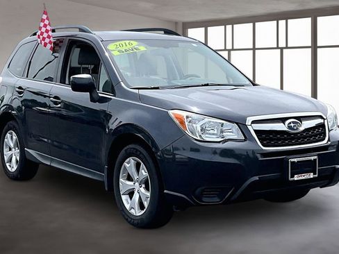 Used 2016 Subaru Forester 2.5i Premium AWD/4WD image 12