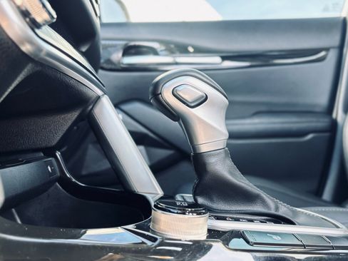 Used 2021 Kia Seltos SX image 45