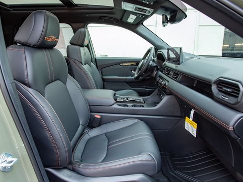 New 2026 Honda Pilot TrailSport image 16