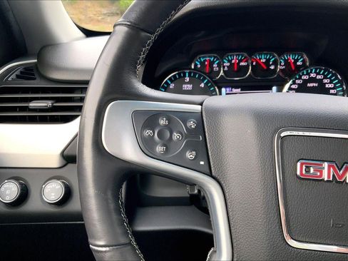 Used 2018 GMC Yukon XL SLT w/ Open Road Package image 19