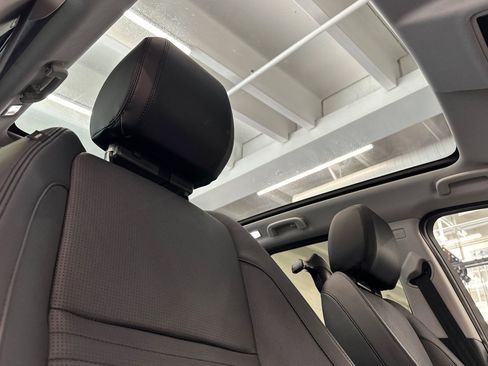 Used 2024 Land Rover Discovery Sport S image 25