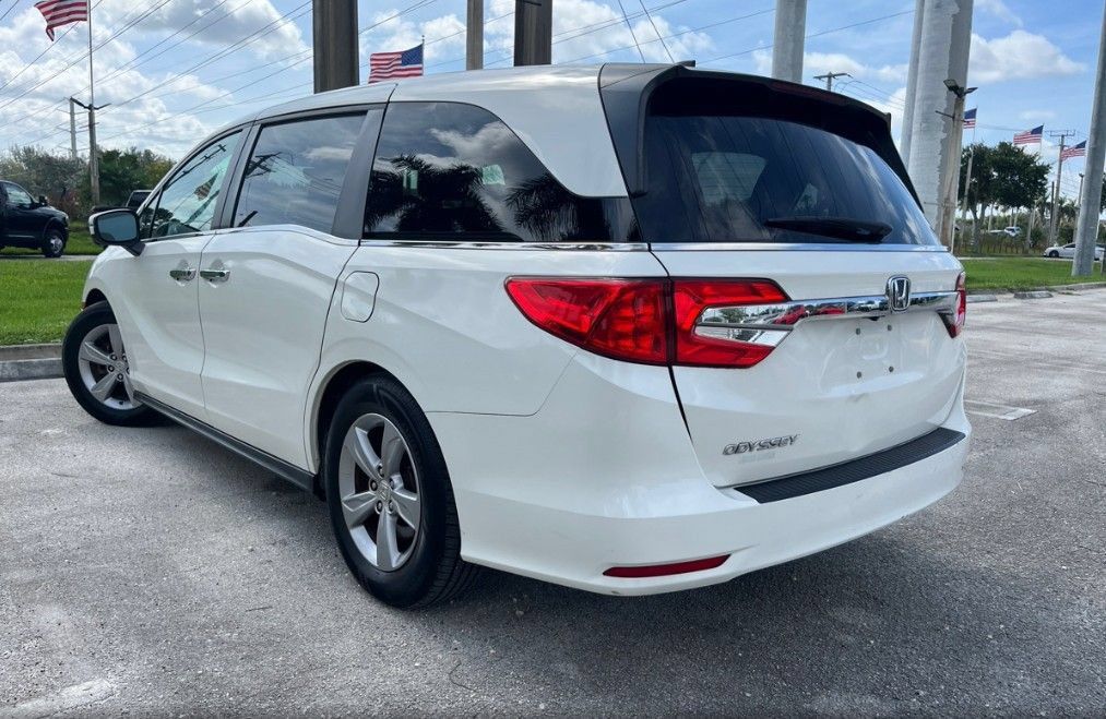 Used 2018 Honda Odyssey EX-L image 9