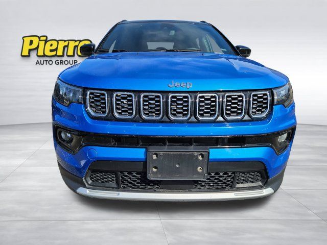 Used 2025 Jeep Compass Limited AWD/4WD image 2