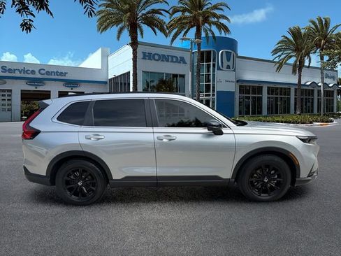 Used 2025 Honda CR-V Sport-L image 9