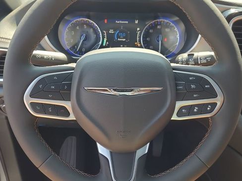 New 2026 Chrysler Pacifica Pinnacle image 12