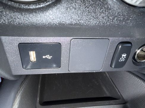 Used 2021 Mitsubishi Outlander Sport ES AWD/4WD image 37