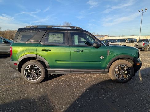 Used 2025 Ford Bronco Sport Outer Banks w/ Outer Banks Tech Package+ AWD/4WD image 5
