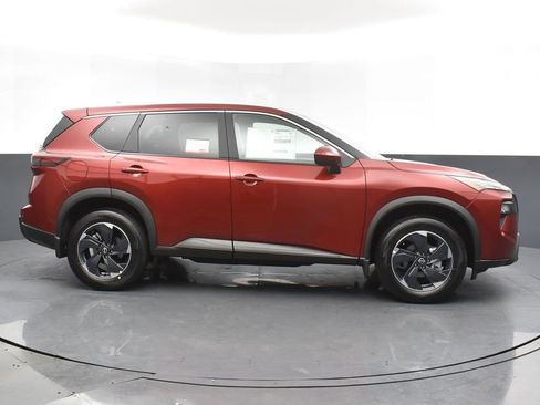 New 2026 Nissan Rogue SV w/ SV Premium Package image 4