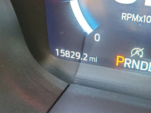 Used 2025 Ford Explorer ST-Line w/ ST-Line Street Pack image 23