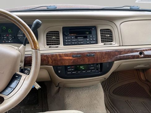 Used 2006 Mercury Grand Marquis LS image 9