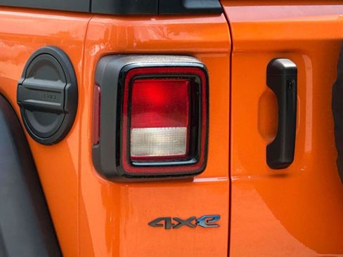Used 2025 Jeep Wrangler Unlimited Sport S 4xe AWD/4WD image 9