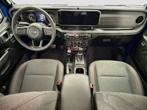 Used 2024 Jeep Wrangler Unlimited Rubicon AWD/4WD image 13