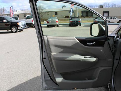 Used 2013 Nissan Quest S image 9