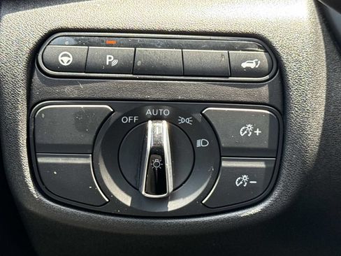 Used 2024 INFINITI QX50 Luxe w/ Accent Package AWD/4WD image 13