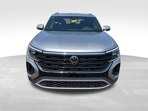 New 2026 Volkswagen Atlas Cross Sport SE FWD image 3