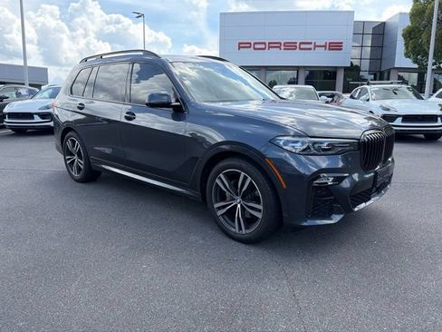 Used 2021 BMW X7 xDrive40i w/ M Sport Package AWD/4WD image 1