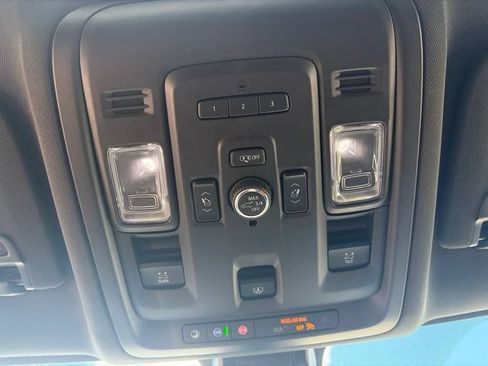 Used 2021 Chevrolet Tahoe High Country w/ Premium Package AWD/4WD image 32