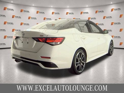 Used 2024 Nissan Sentra SR FWD image 5
