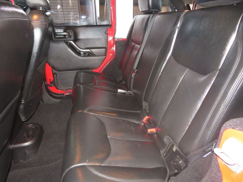 Used 2015 Jeep Wrangler Unlimited Sahara AWD/4WD image 25