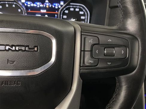 Used 2021 GMC Yukon Denali image 21