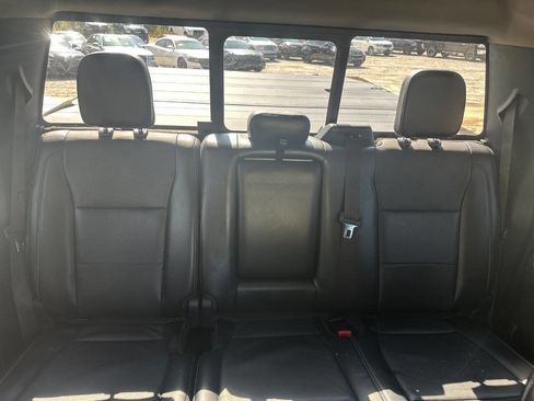 Used 2015 Ford F150 Lariat image 32