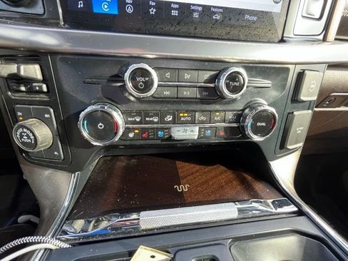 Used 2024 Ford F150 King Ranch w/ FX4 Off-Road Package AWD/4WD image 16