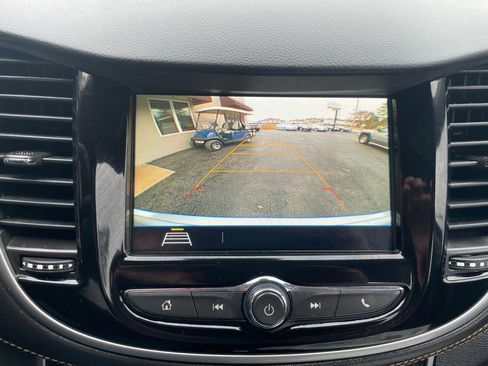 Used 2018 Chevrolet Trax LS image 18