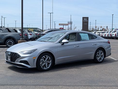 Certified 2023 Hyundai Sonata SEL w/ Convenience Package FWD image 1