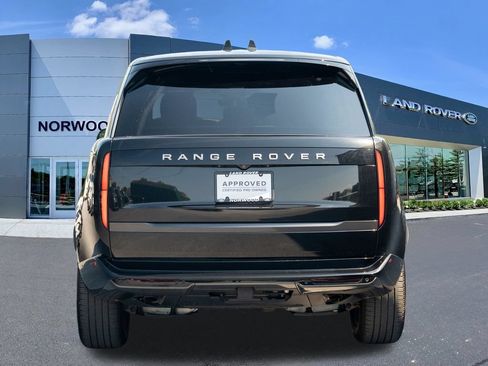 Certified 2025 Land Rover Range Rover Long Wheelbase SE AWD/4WD image 5