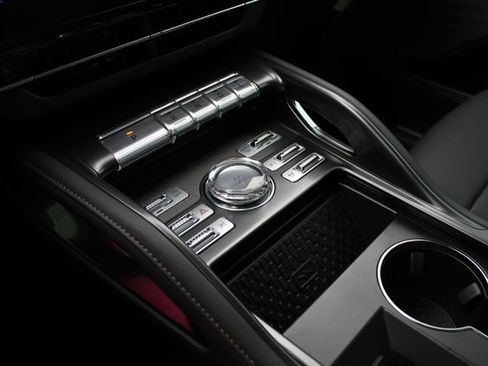 New 2026 Lincoln Nautilus Premier AWD/4WD image 46