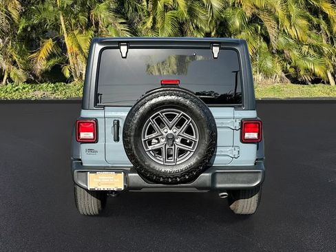 Used 2024 Jeep Wrangler Unlimited Sport AWD/4WD image 7