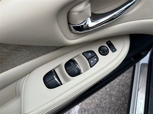 Used 2022 Nissan Murano SL image 19