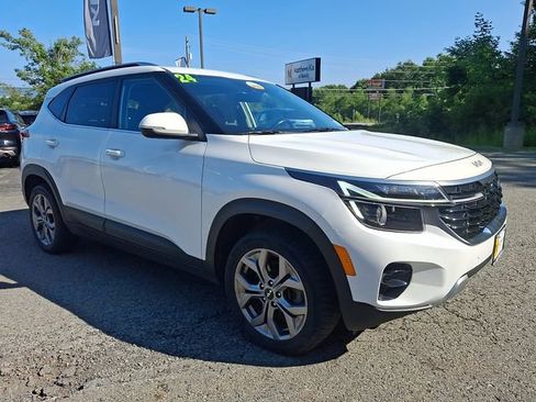 Used 2024 Kia Seltos S AWD/4WD image 8
