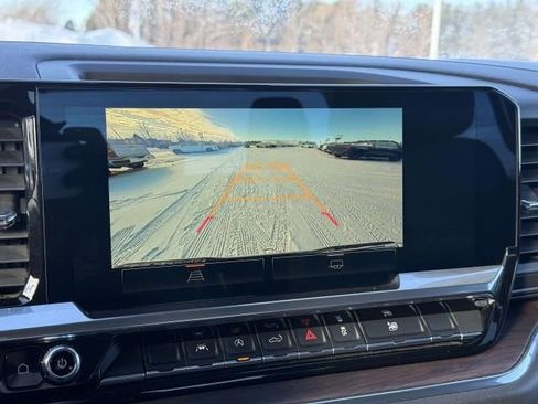 Used 2022 GMC Sierra 1500 SLT w/ SLT Convenience Package image 26