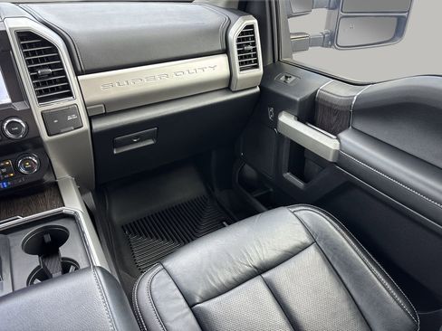 Used 2020 Ford F350 Lariat w/ Lariat Ultimate Package image 14