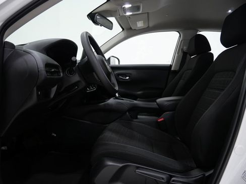 Used 2024 Honda HR-V LX image 12