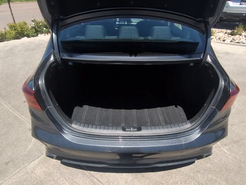 Used 2022 Kia Forte LXS FWD image 27