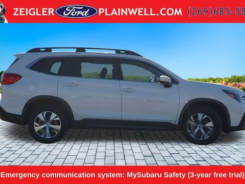 Used 2025 Subaru Ascent Premium AWD/4WD image 6