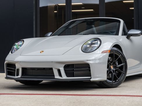 New 2026 Porsche 911 Carrera T image 7