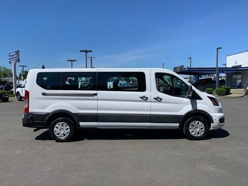 Used 2024 Ford Transit 350 XLT RWD image 7